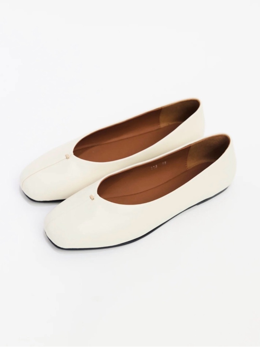 Mod Ref Clairo Ballet Flats